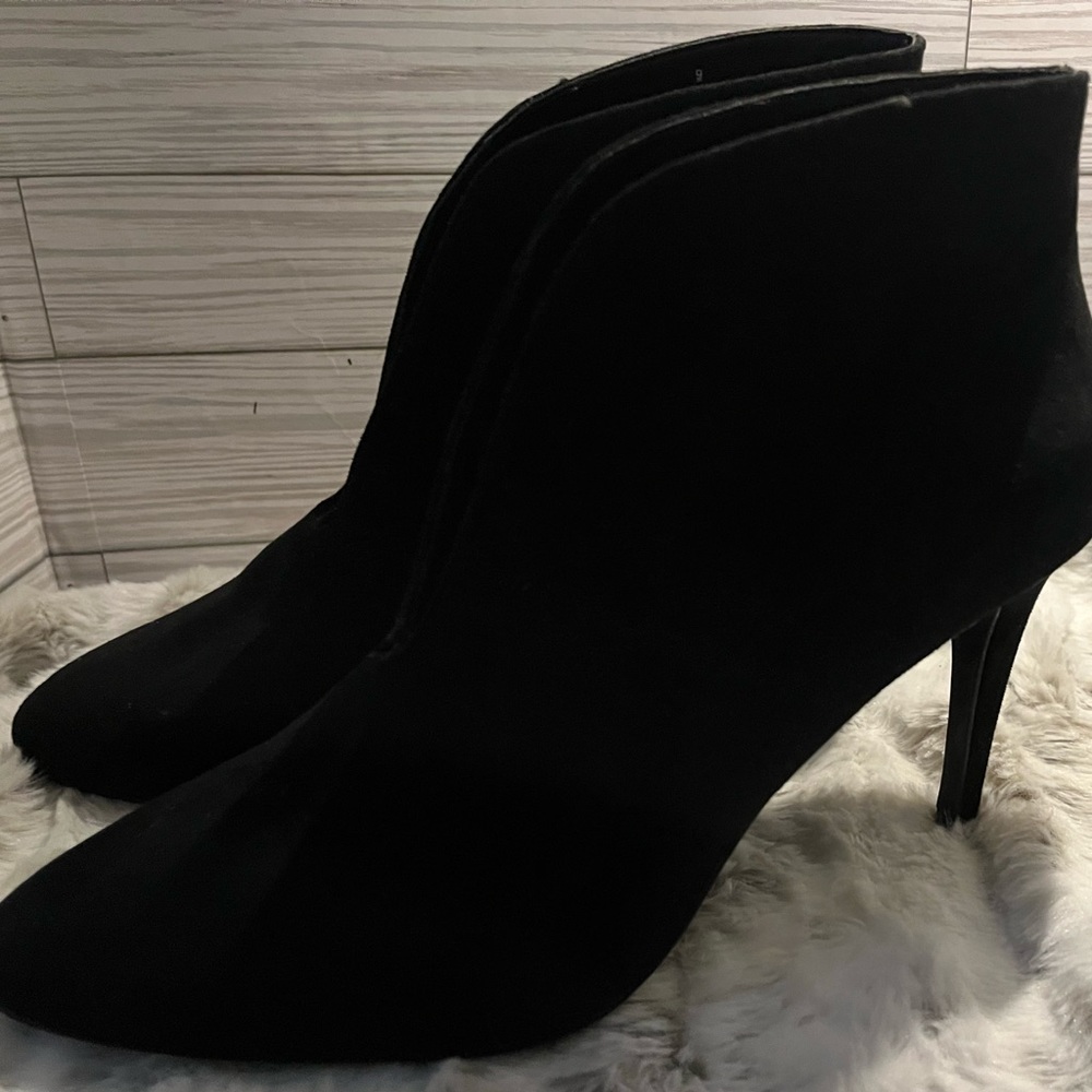 A New Day Size 9 Faux Suede Stiletto Bootie